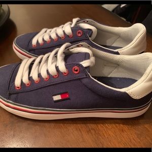 Vintage Tommy Hilfiger shoes